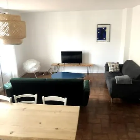 Nyaraló Padrouze